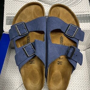 Birkenstock Arizona size 42 womens 11 men’s 9